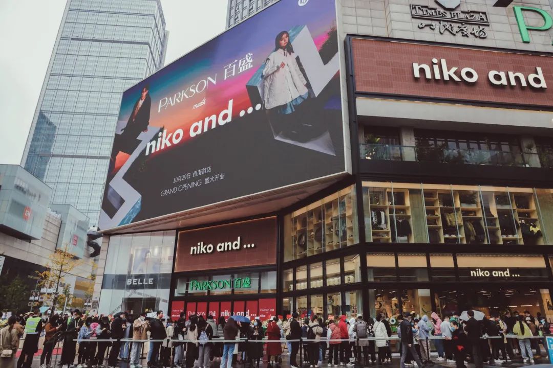 WBGvsLNG数据前瞻：Tarzan全面碾压Weiwei，WBG多项数据领先LNG