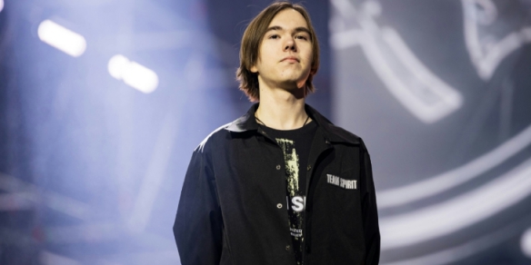 LPL官网显示：Breathe不在RNG大名单内